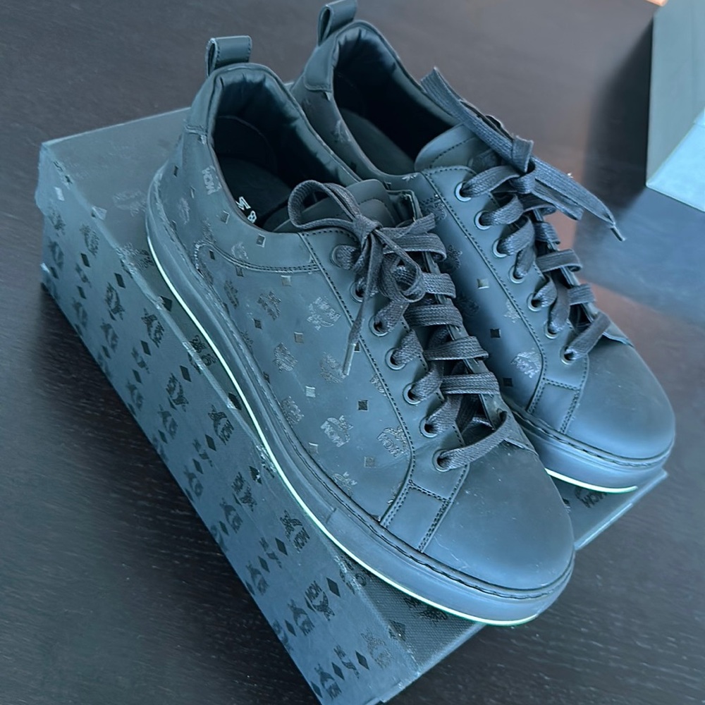 MCM black leather men’s sneakers in size 11.